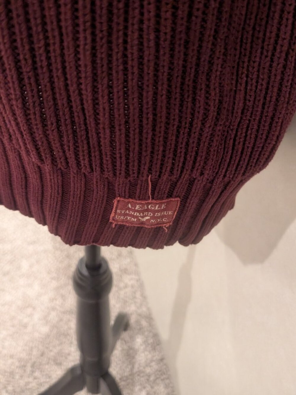 American Eagle Men's Henley Sweater XXL 100% Cotton Burgundy Maroon Ribbed - Picture 5 of 8